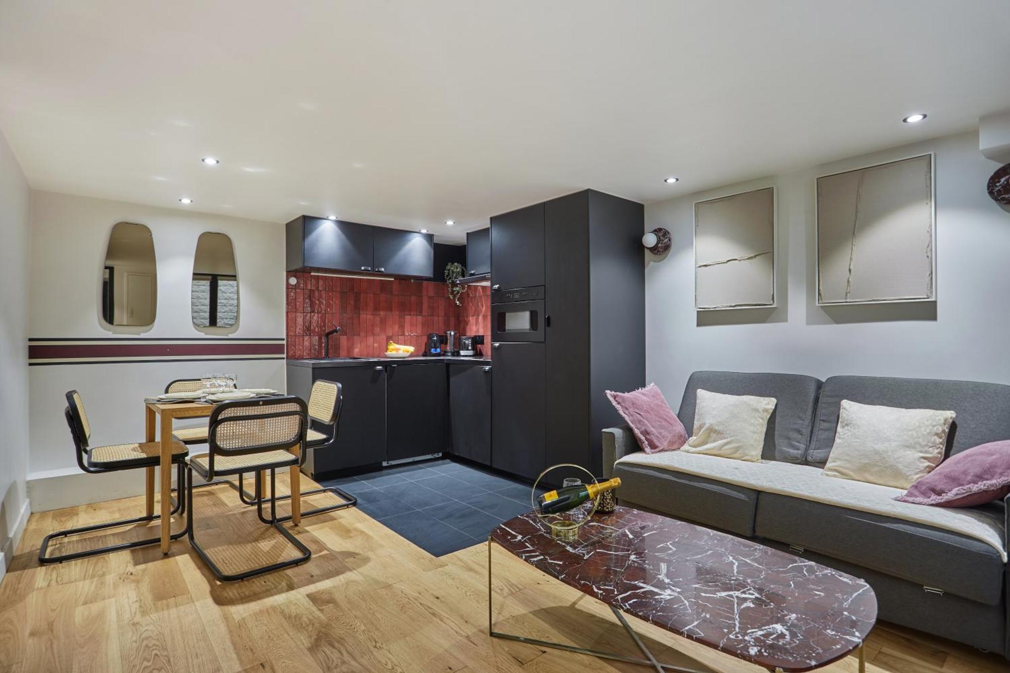 Apartment St Honore By Studio Prestige Paris Exterior photo